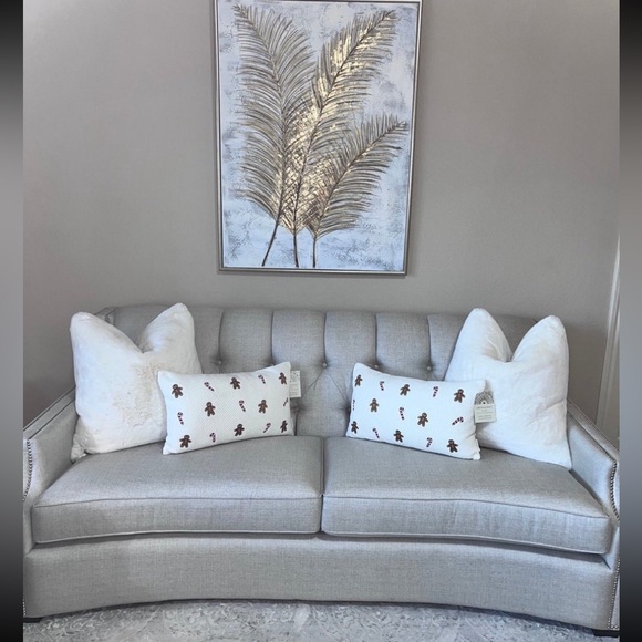 2-NWT CYNTHIA ROWLEY EMBROIDERED GINGERBREAD AND CANDY CANE HOLIDAY PILLOW - Picture 10 of 12